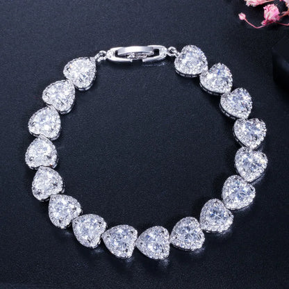 Luxury Heart-Shaped Cubic Zirconia Tennis Bracelet – A Romantic Touch