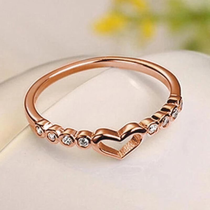 Women Heart Rings with Shiny Cubic Zirconia Exquisite Daily Wear