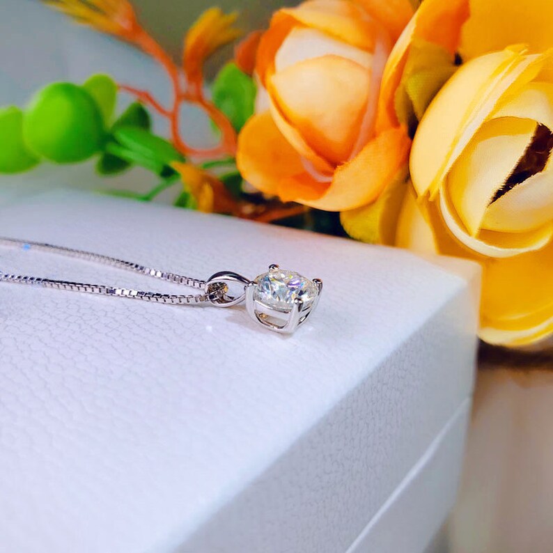 S925 Silver Gold Plated Moissanite Diamond Necklace Passed Diamond Test  V-shaped Princess Pendant Necklaces Fashion Jewelry